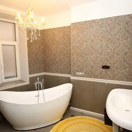 Апартаменты 250 Chemin Arene Cros